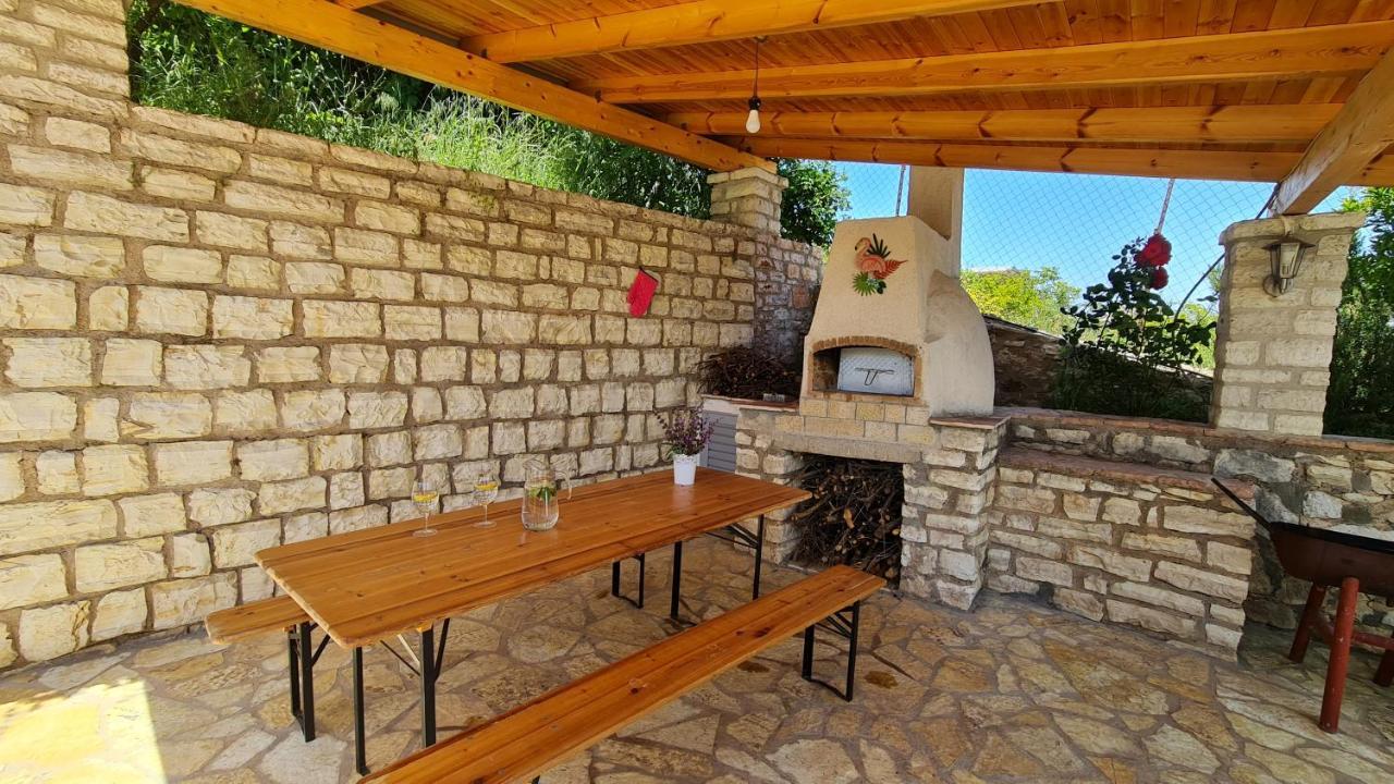 Village Home Next To The Sea Sarandë Buitenkant foto